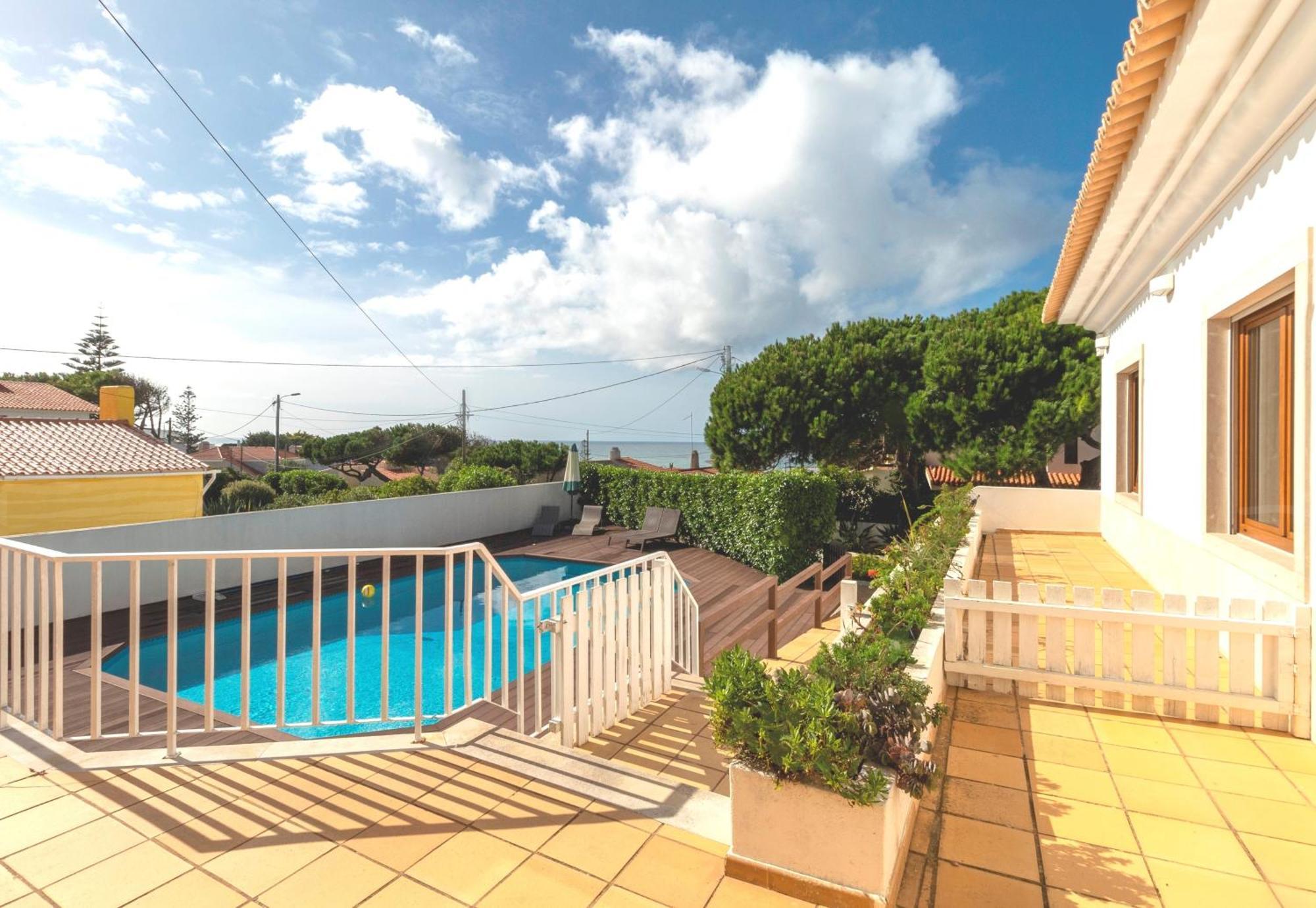 Colares Beach House, Pool Child Friendly Villa Exterior photo